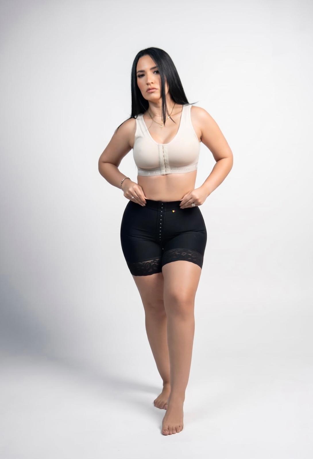 ✨ Butt-lifting shorts with clasps